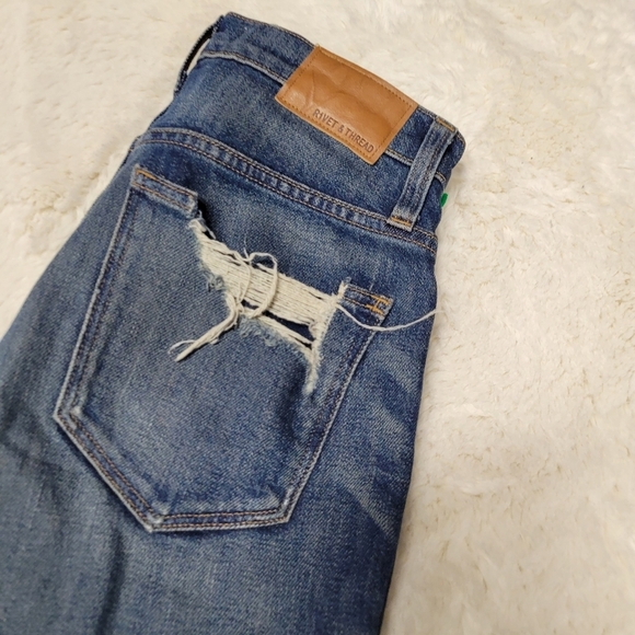 Madewell Rivet & Thread Cali Demi-Boot Jeans in Norvell Wash Size 26 - Picture 5 of 13